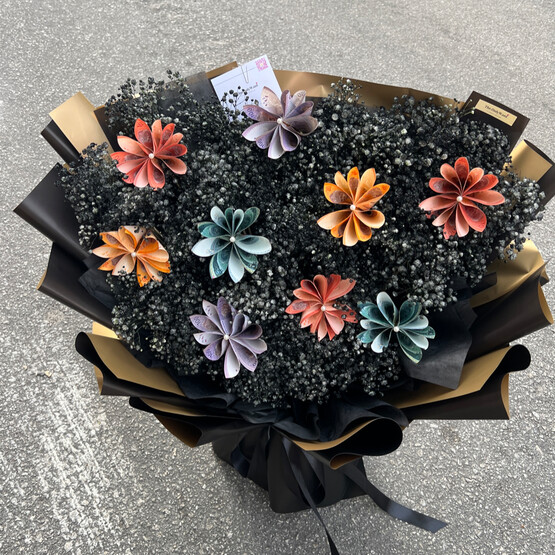 Cash flower w baby breath 03